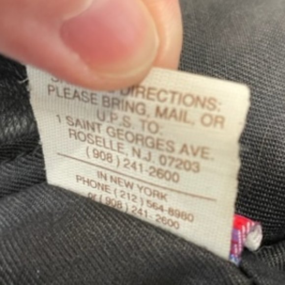 DKNY | Vintage Black Leather Biker Vest ~ Size Medium - Picture 16 of 17